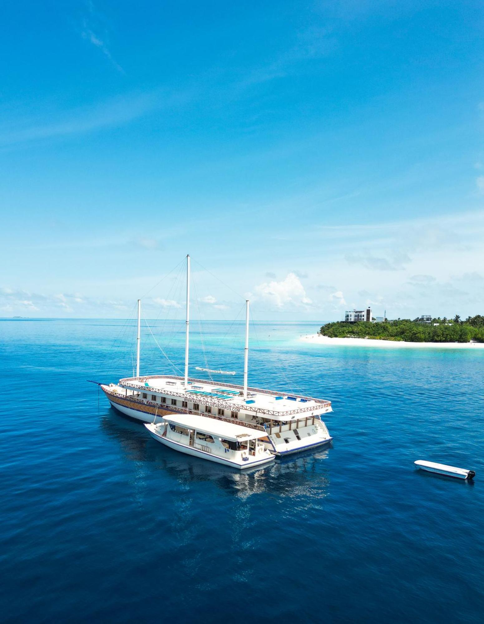 Sea View Villa Ukulhas Exterior photo