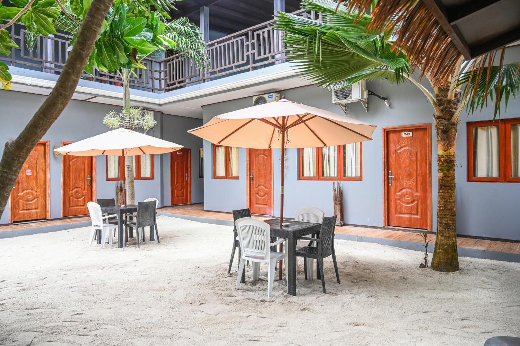 Sea View Villa Ukulhas Exterior photo