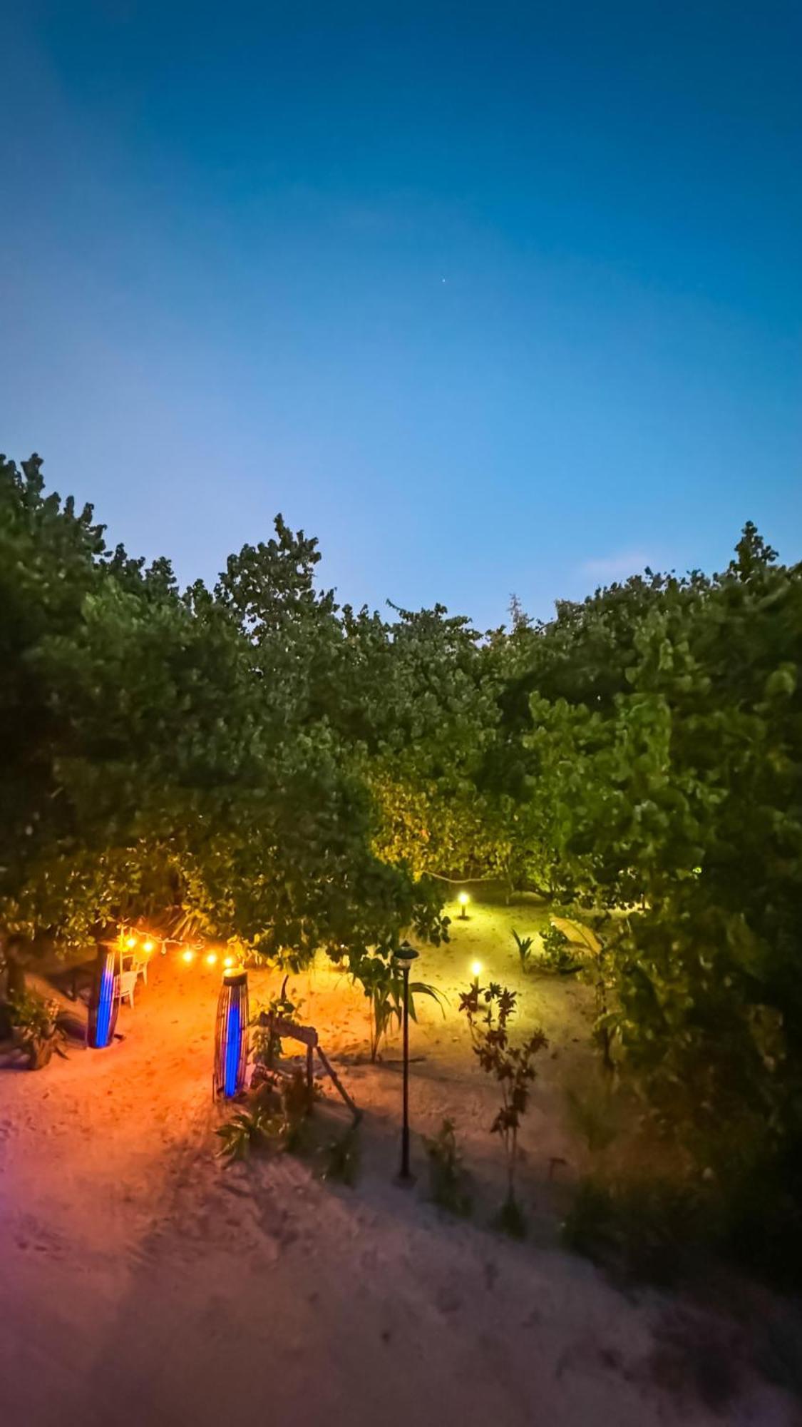 Sea View Villa Ukulhas Exterior photo
